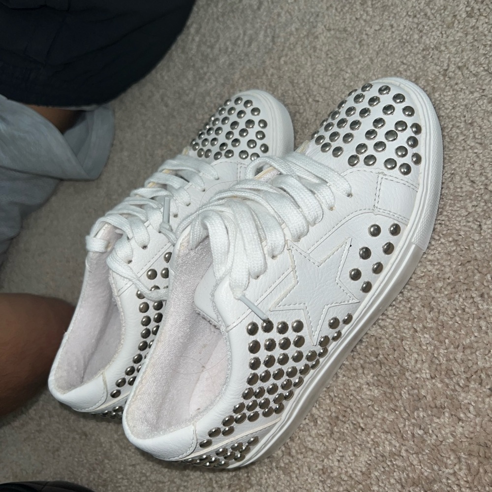 steven by steve madden 7.5 sneakers